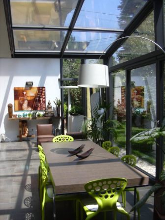 INTERNO